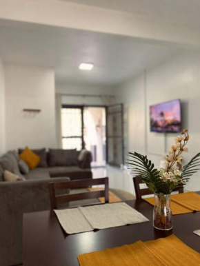 3-Bedroom Apt, 5mins Walk to Beach - AVN1
